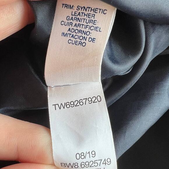 Tommy Hilfiger Signature "TH" Logo Black & Tan Large Canvas Purse 2019 - Picture 16 of 16